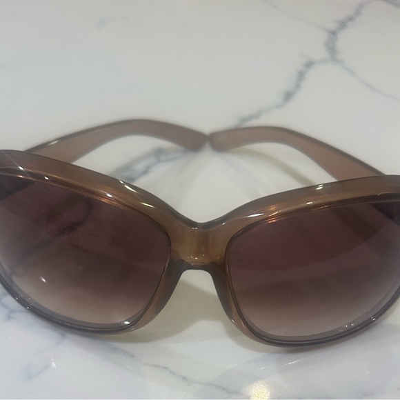 Gucci Brown Oversized Sunglasses